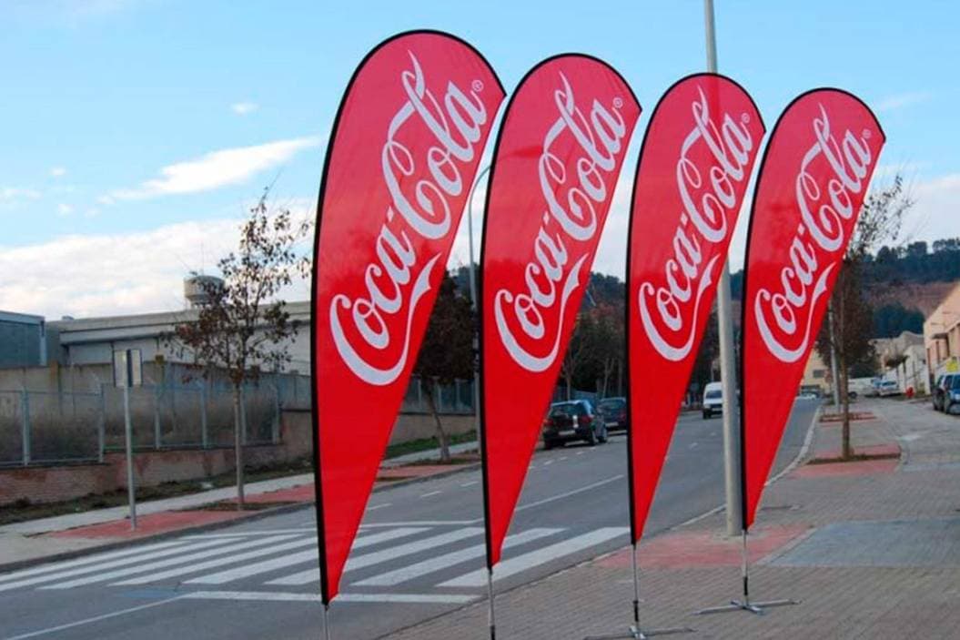 BANDERAS DE GOTA (TEARDROP FLAGS)